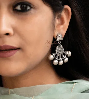 Mizoya Peacock Motif Embossed Earrings