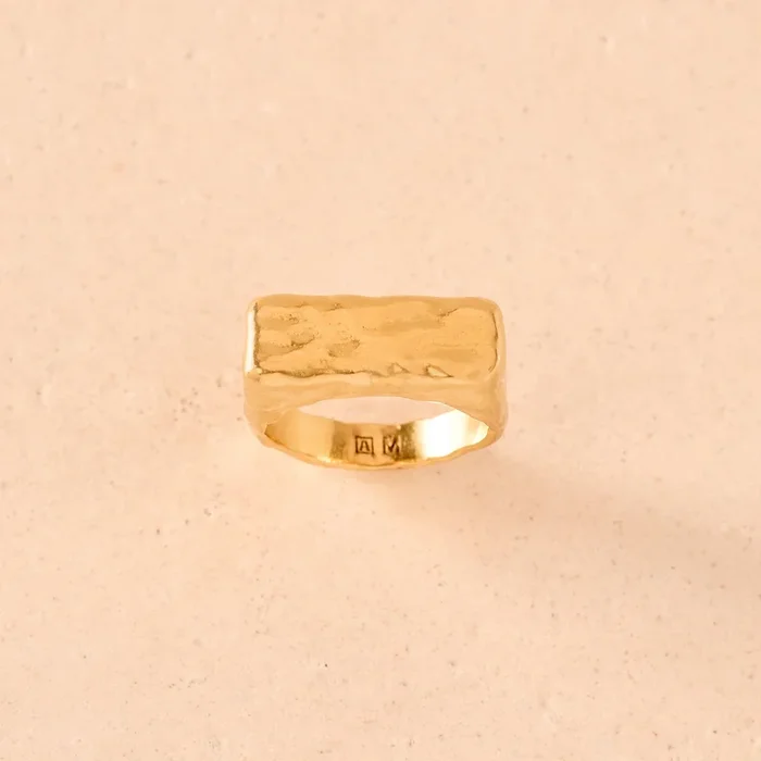 Octavia Ring