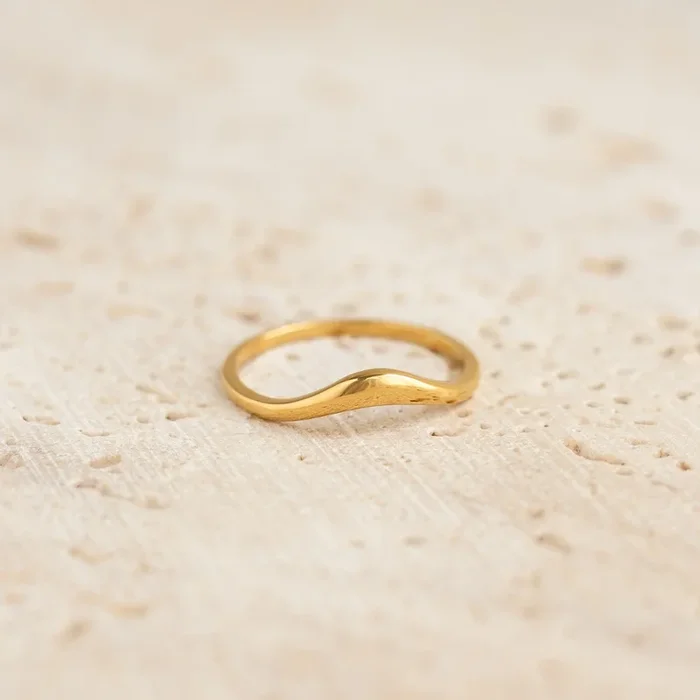 Organic Wavy Ring – Bea