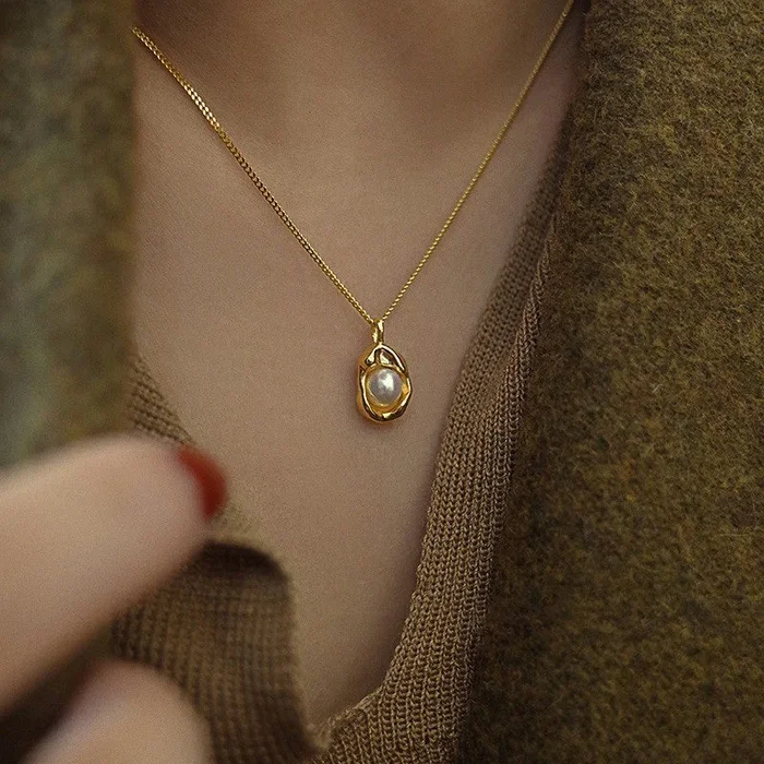 Pearl Nest Necklace