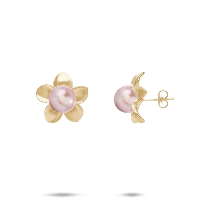 Pick A Pearl Plumeria Earrings in Gold – 13mm