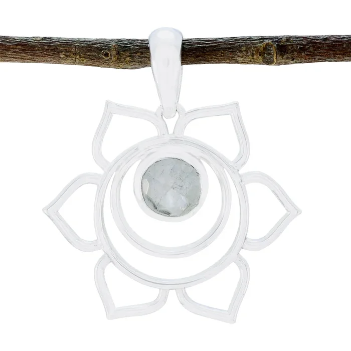 Rainbow Moonstone Delicate Spanish 92.5 Silver Solitaire Isabelle Rope-Wire White Pendant Jewellery