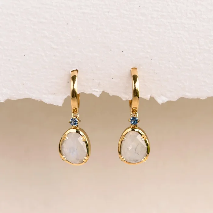 Rainbow Moonstone Earrings – Victoria (Blue Gem)