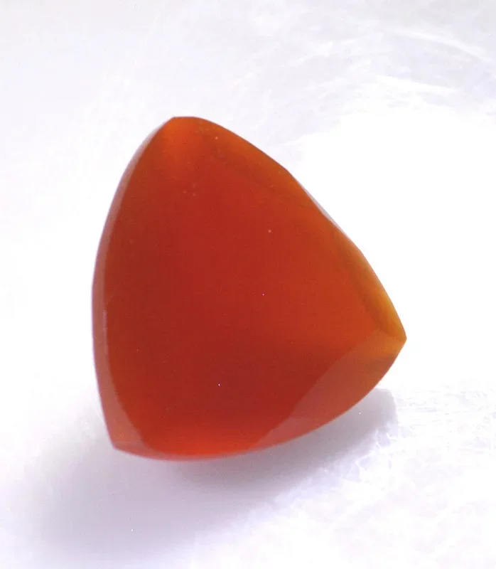 Red Onyx 1PC Chunky 13×13 MM Triangle Faceted Red Natural Semi Precious Gems