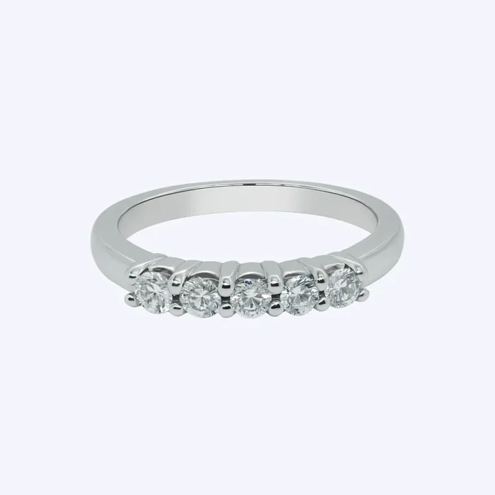 Shared-Prong 5 Diamond Ring