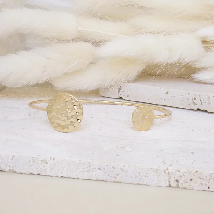 Sierra open bangle bracelet hammered medals gold-plated