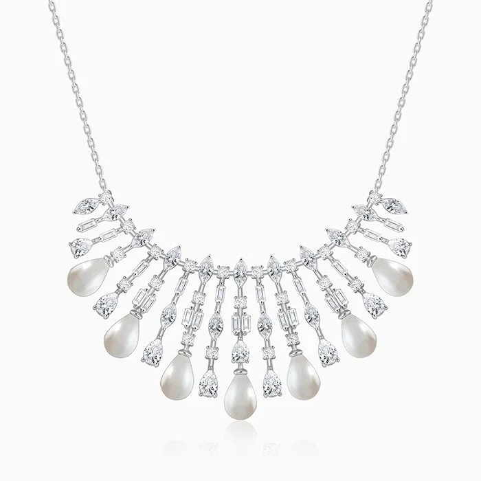Silver Glamour Glow Necklace