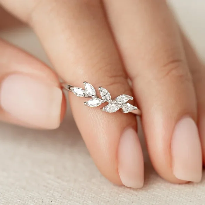 Silver Leaf Ring – Freya