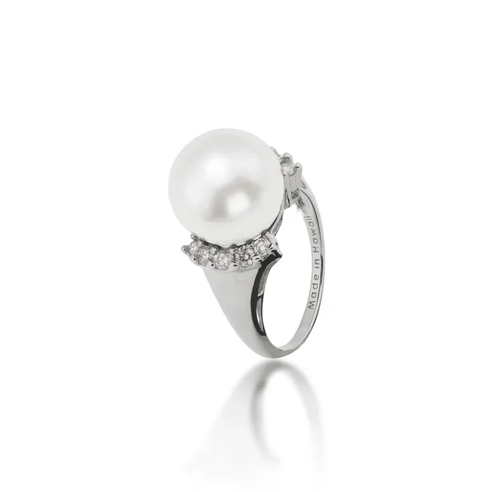 South Sea White Pearl Ring in White Gold with Diamonds – 12-13mm
