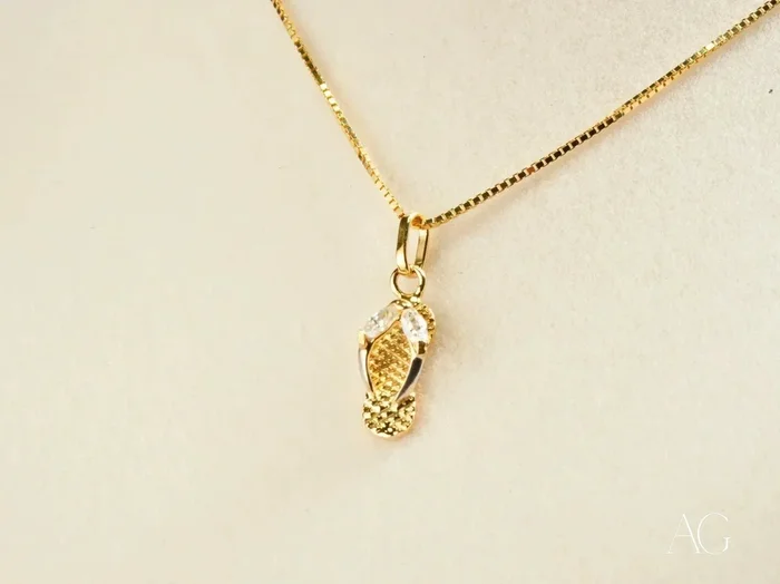 Sparkling Flip Flop Pendant