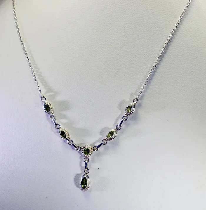 supplies 925 Solid Sterling Silver delicate Natural Green Necklace gift UK