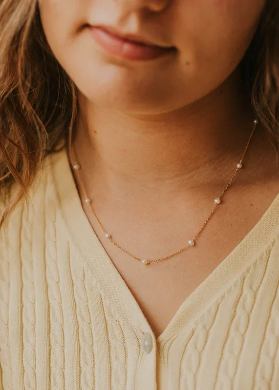 Tiny Pearl Chain