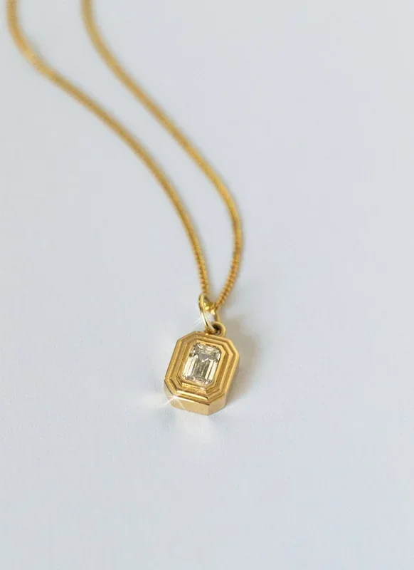 Tula diamant emerald bedel 14k goud
