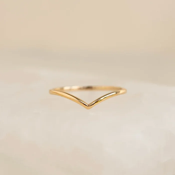 V Ring 14k Gold – Malva