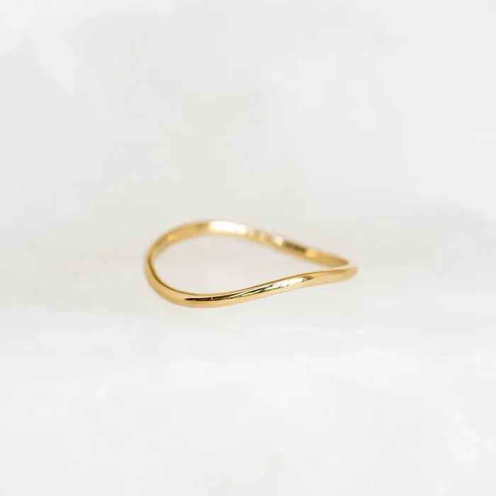 Wavy Ring 14k Gold – Brielle
