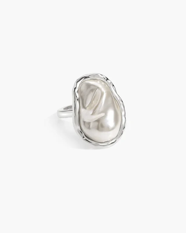 Wonder Pearl Ring in Silver